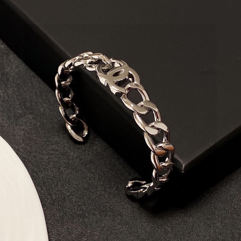 Ch**el bracelets